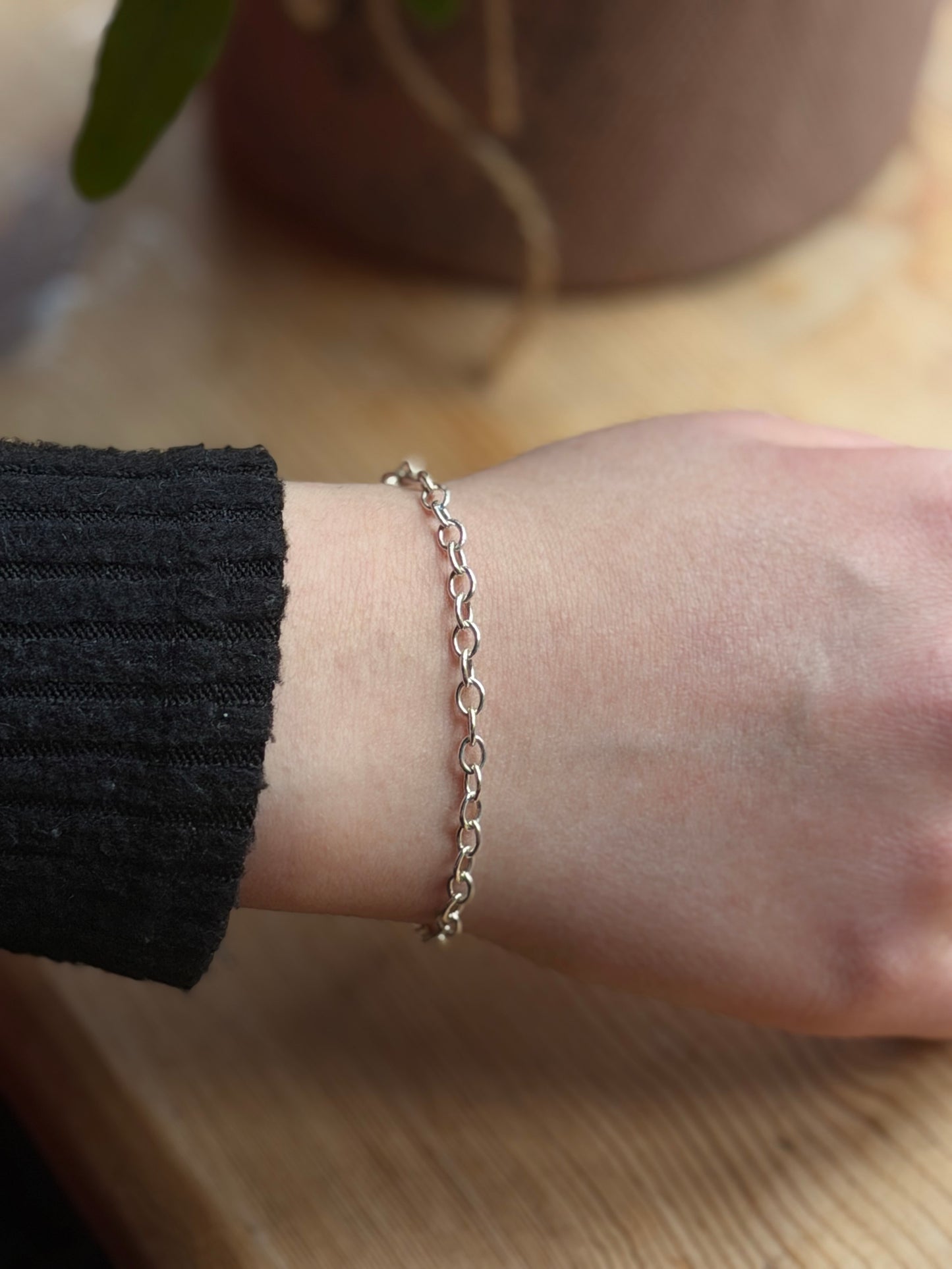 Silver lightweight chain bracelet