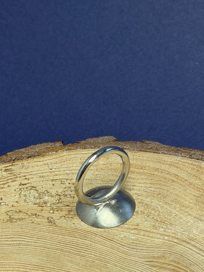 Large silver dome ring with Amber